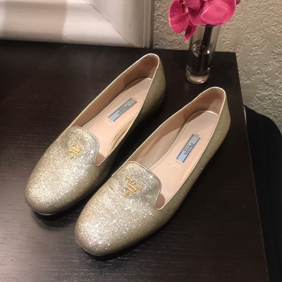 Prada shoes - Picture 1 of 4